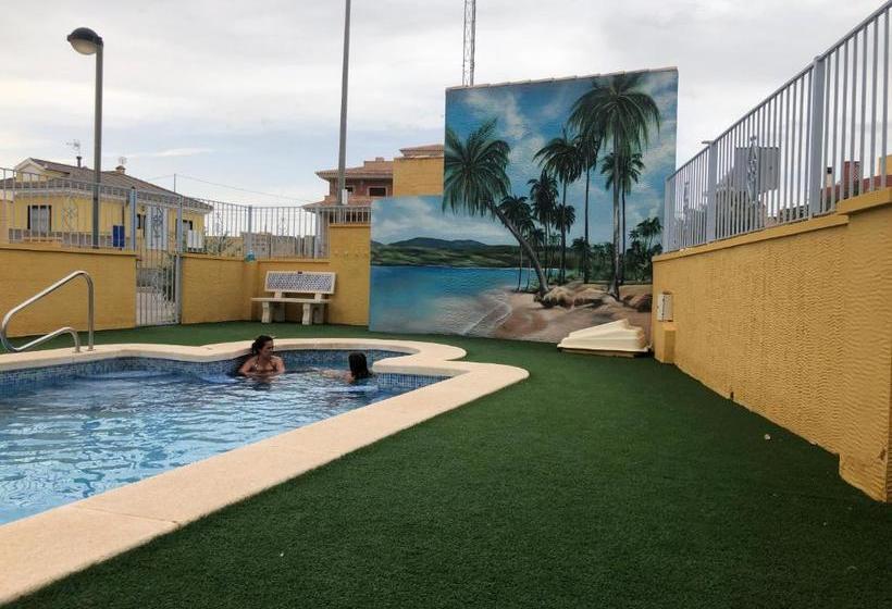 Beautiful Villa In Murcia With Pool Just 10m Away