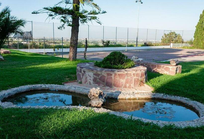 Villa Entrenaranjos