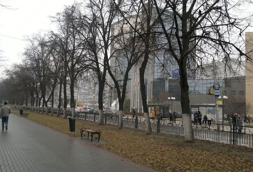 Apartment On Maksima Gorkogo 32