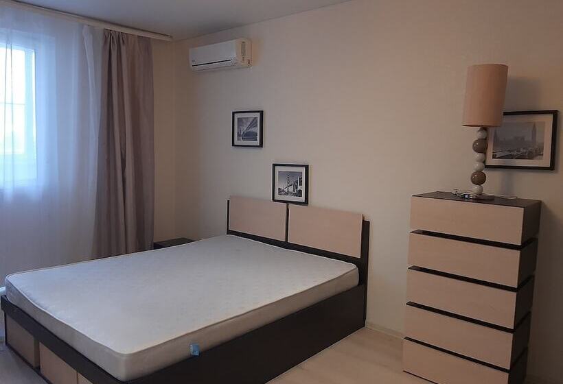 Apartment On Maloye Shosse 3