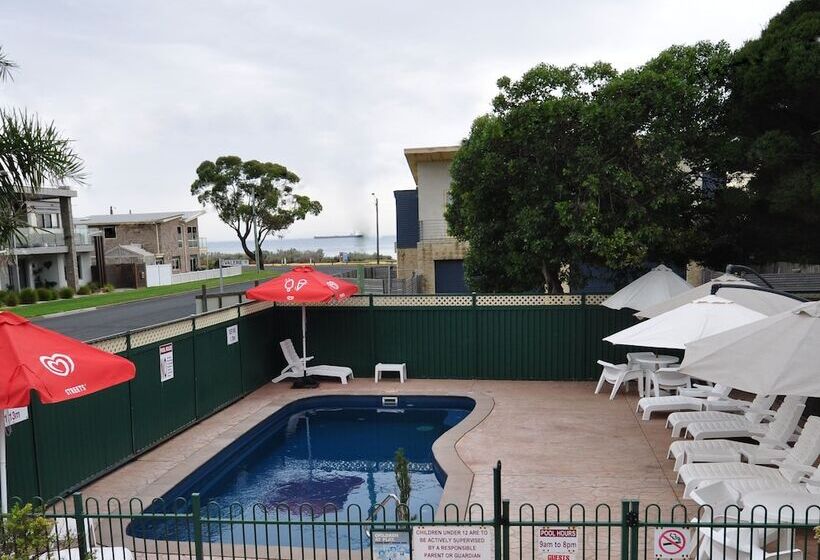 ホテル Dylene Caravan Park   2 Br Family Cabin With Air