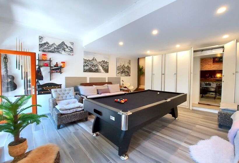 Luxury Escape