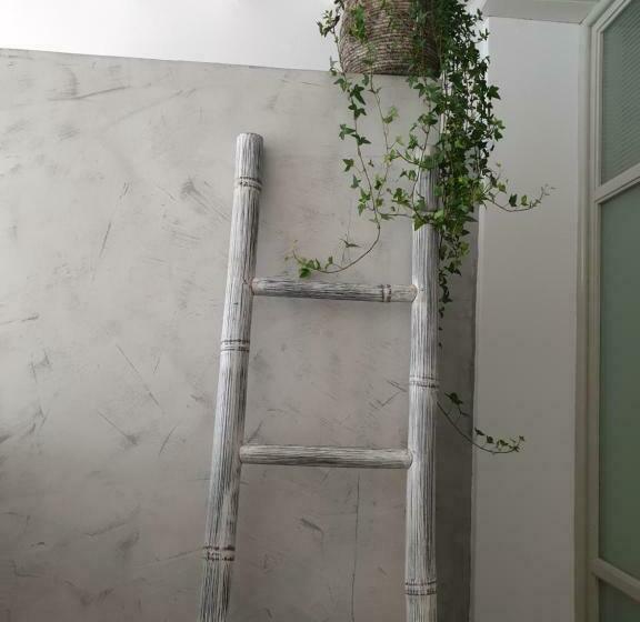 Aretousa Deluxe Downtown Apartment