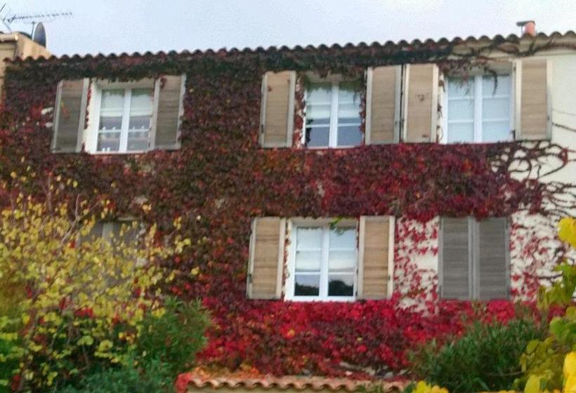 مبيت وإفطار Les Chambres D'hôtes De Magali