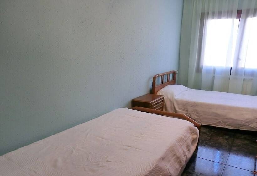 104656    Villa In Blanes