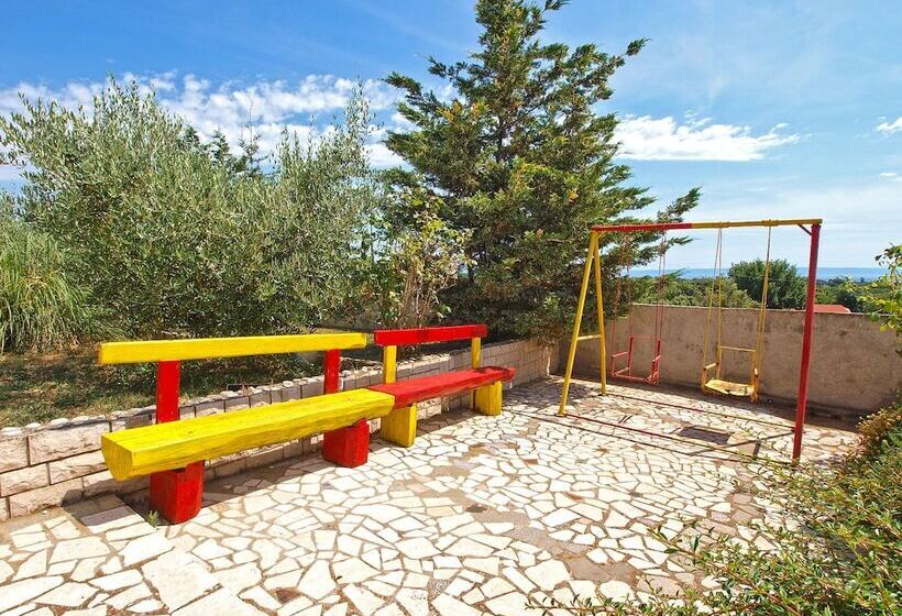 Apartments Vladislava 906