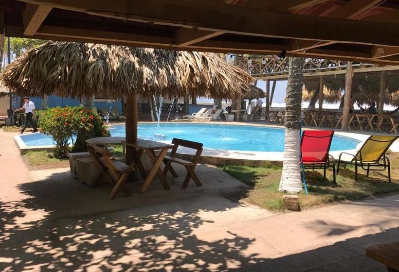 هتل Coco Blue Resort