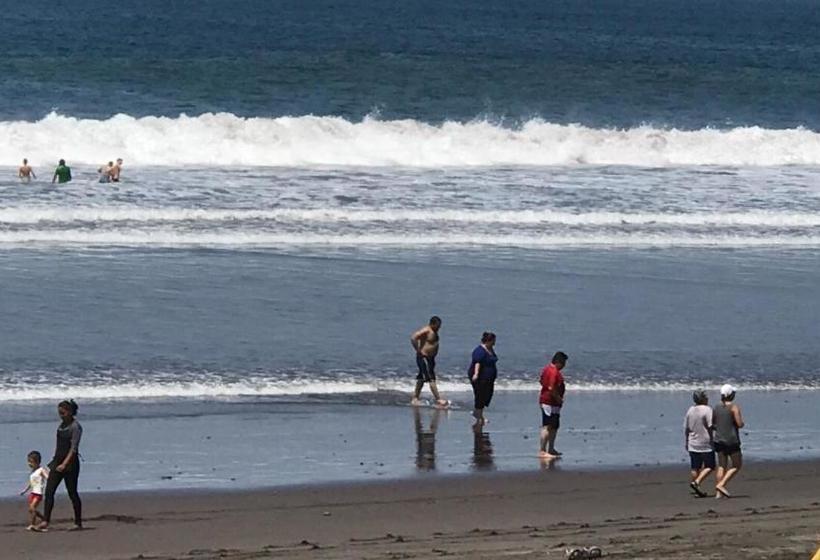 هتل Coco Blue Resort