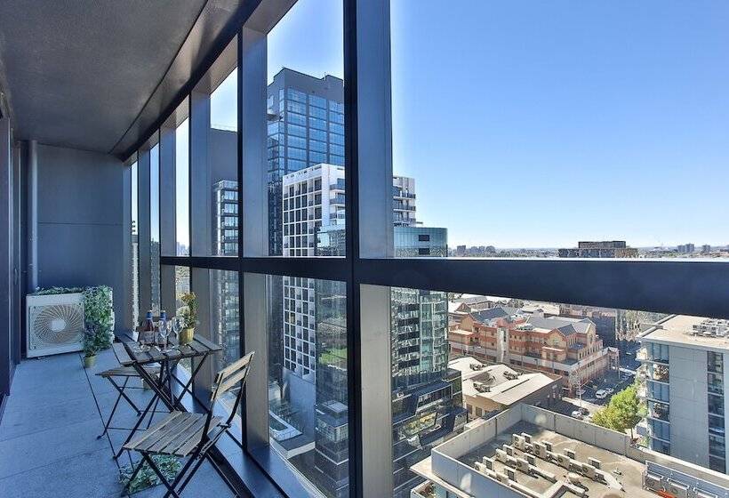 Urban Oasis   Designed Service Apartment