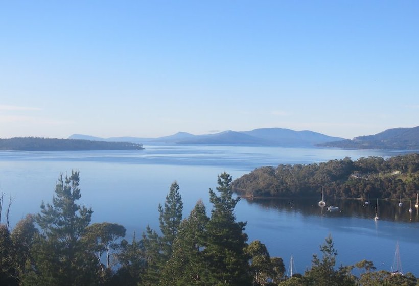 Отель Sailtas  Sailing Charters To Bruny Island  Adults Only