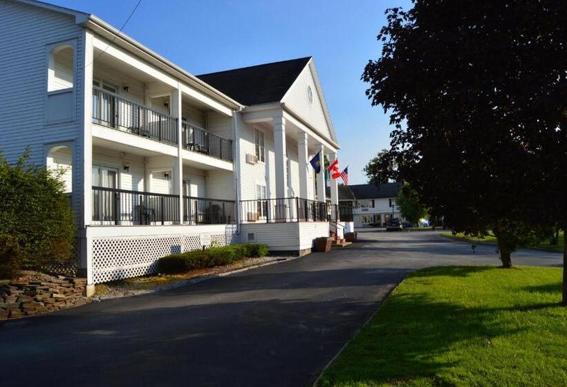 Hollow Inn And Motel