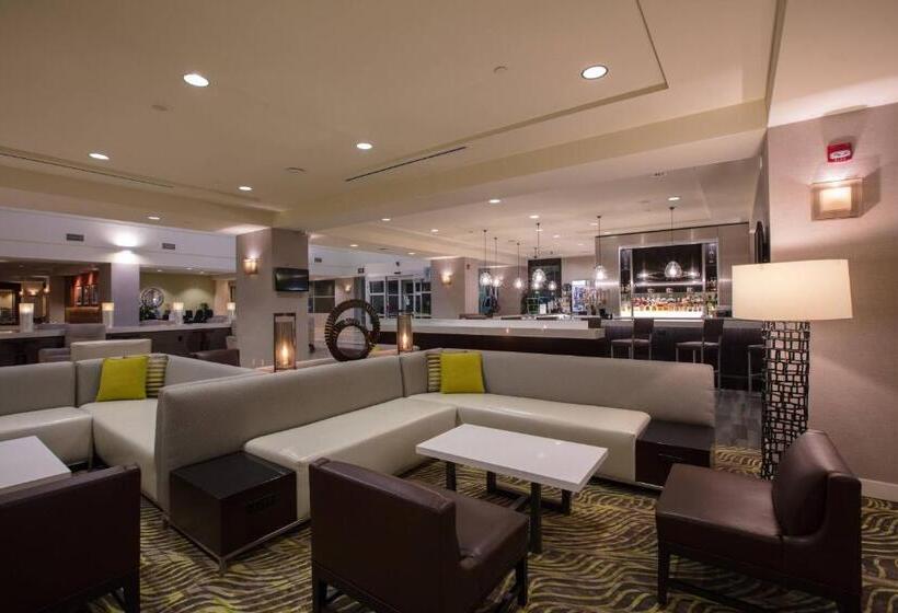 Отель Bakersfield Marriott At The Convention Center