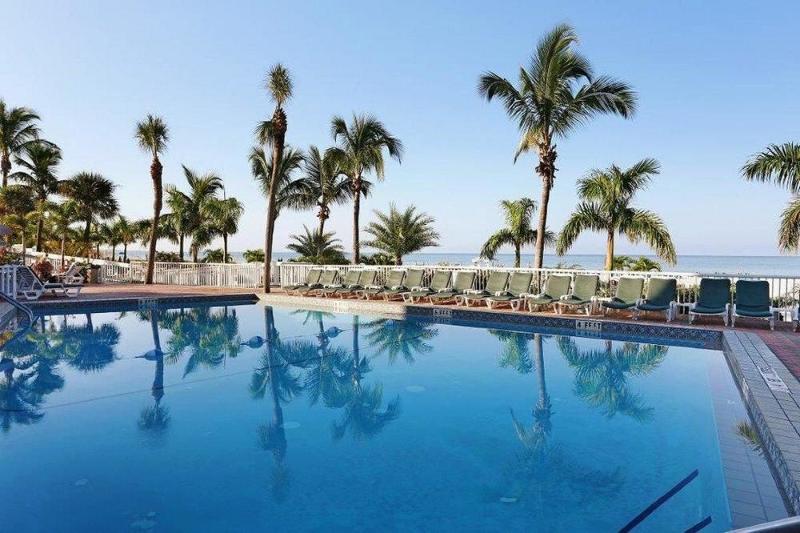 ホテル Bellwether Beach Resort