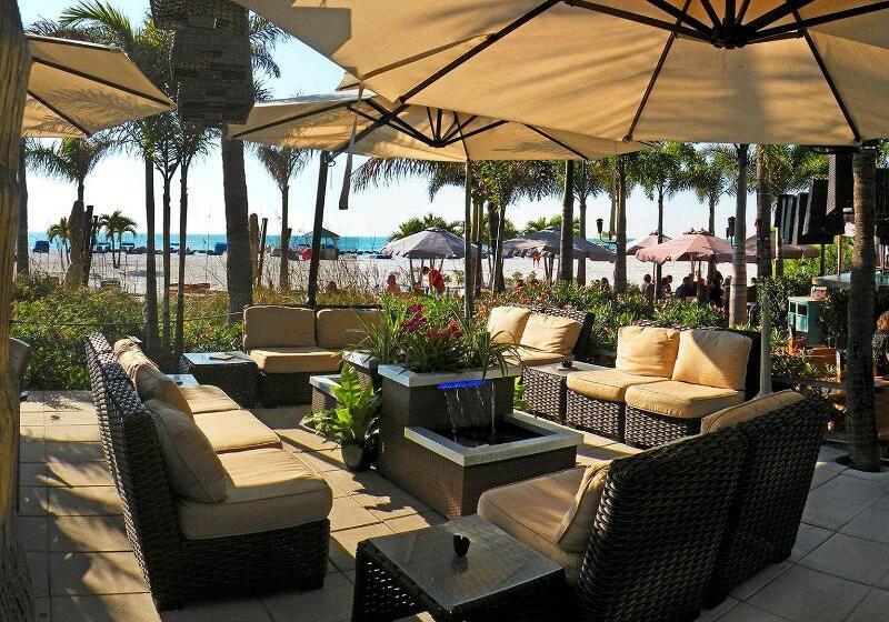 ホテル Bellwether Beach Resort