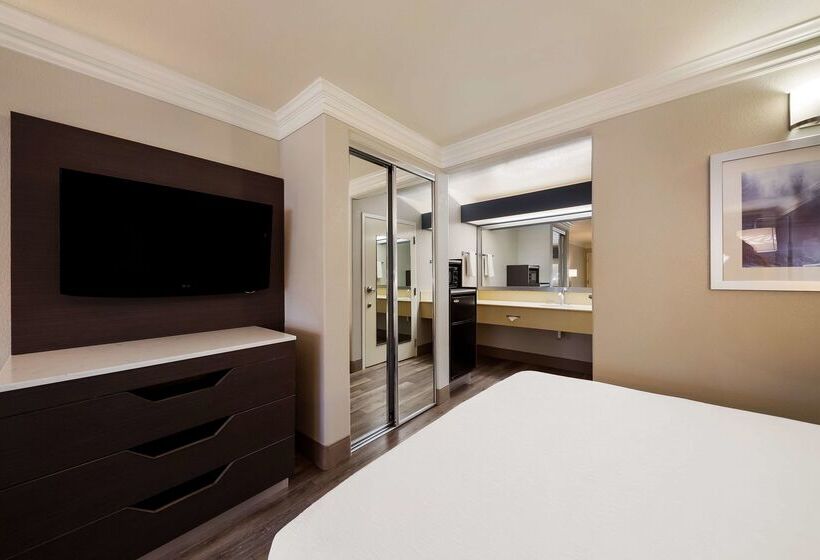 호텔 Best Western Inn & Suites Lemoore