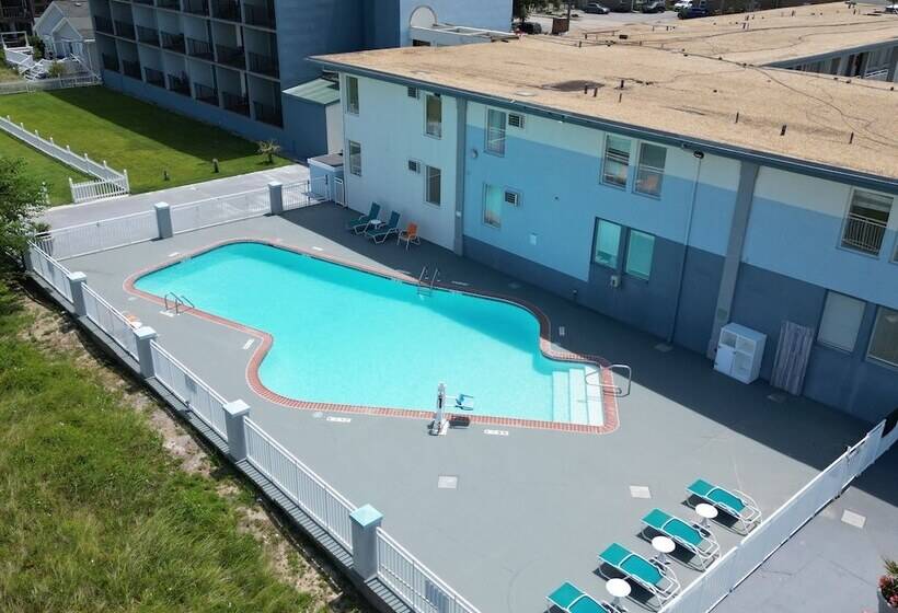 هتل Best Western Plus Holiday Sands Inn & Suites
