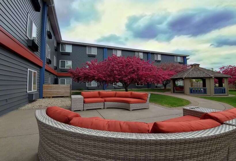 فندق Best Western Plus Hudson I 94