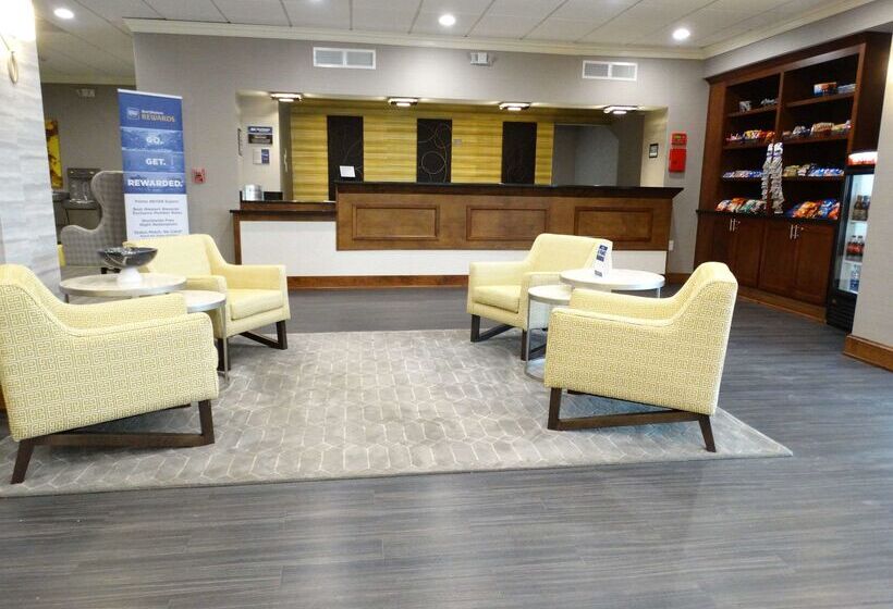 هتل Best Western Premier Airport/expo Center