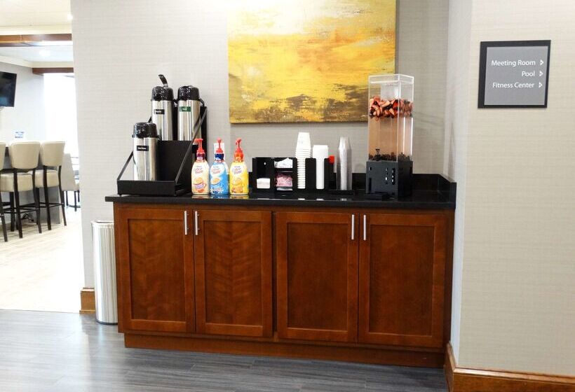 هتل Best Western Premier Airport/expo Center