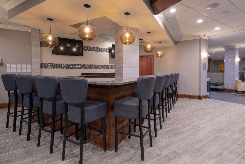 هتل Best Western Premier Airport/expo Center