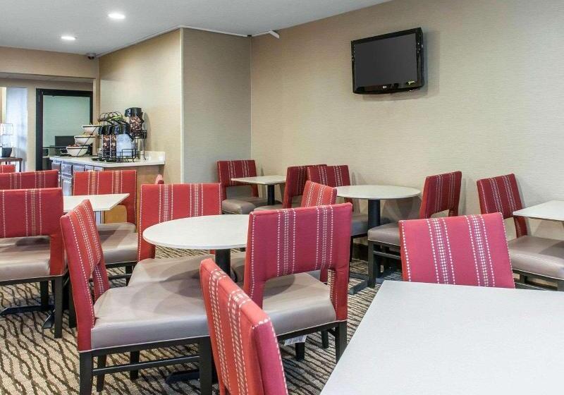 호텔 Comfort Inn & Suites Napoleon