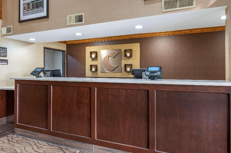 호텔 Comfort Inn & Suites Napoleon