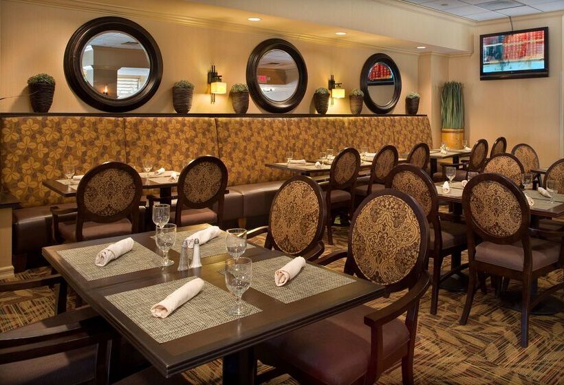 호텔 Doubletree By Hilton Washington Meadow Lands Casino Area