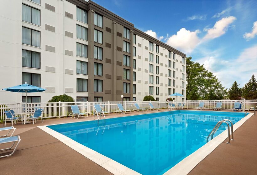 호텔 Doubletree By Hilton Washington Meadow Lands Casino Area