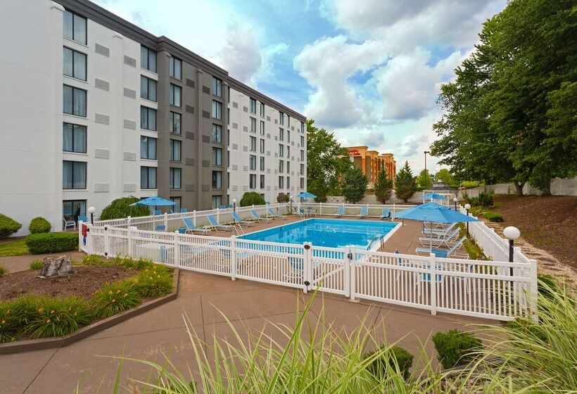 호텔 Doubletree By Hilton Washington Meadow Lands Casino Area
