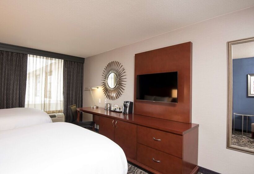 בית מלון כפרי Doubletree By Hilton Schenectady Downtown