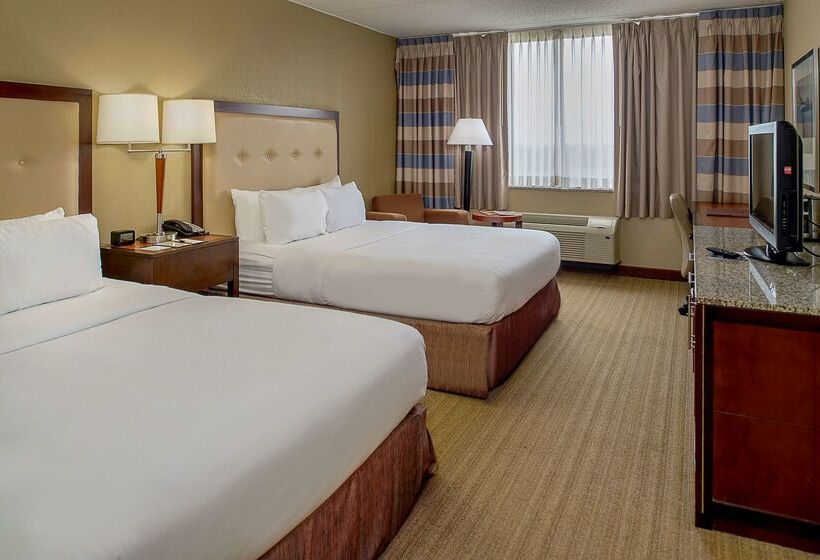 Отель Doubletree By Hilton St. Louis Westport