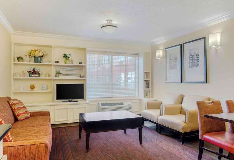 בית מלון כפרי Extended Stay America Suites  Boston  Waltham  52 4th Ave