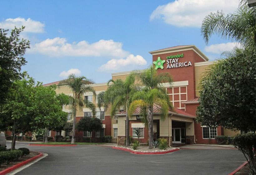 בית מלון כפרי Extended Stay America Suites  Orange County  Cypress