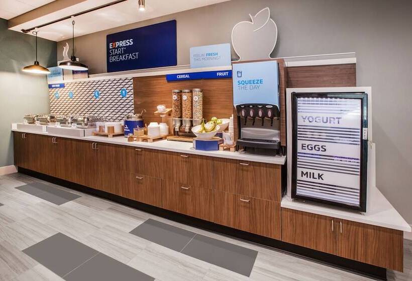Holiday Inn Express Hotel & Suites Knoxville North I 75 Exit 112, An Ihg