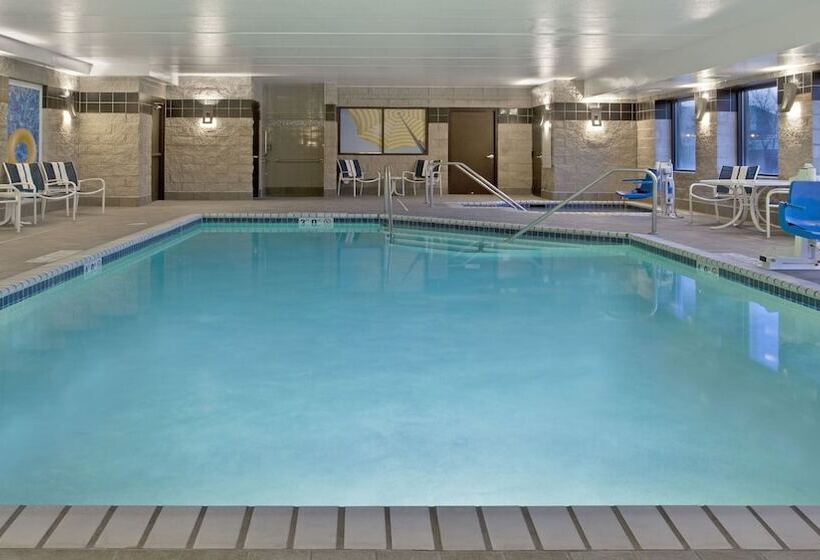 Holiday Inn Express Hotel & Suites Minneapolis   Minnetonka, An Ihg