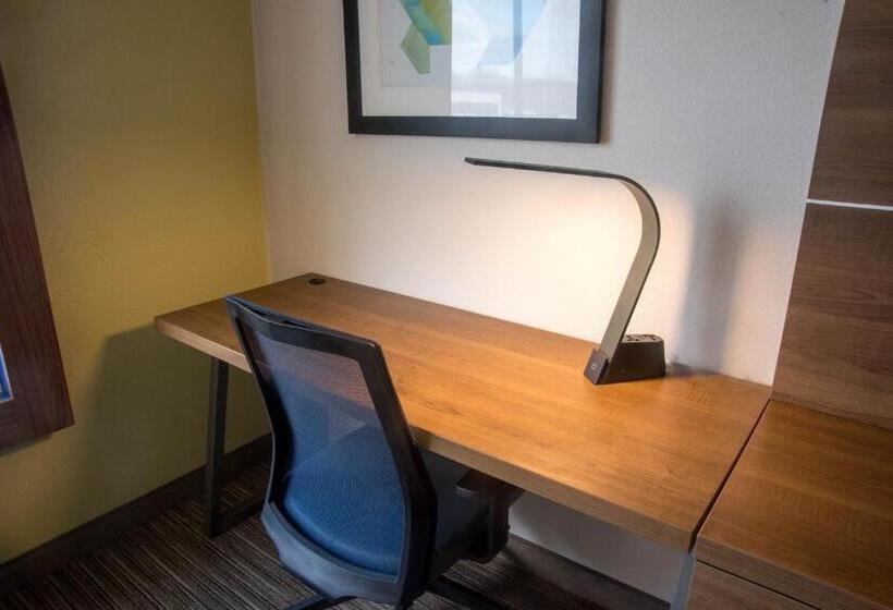 هتل Holiday Inn Express Easton, An Ihg