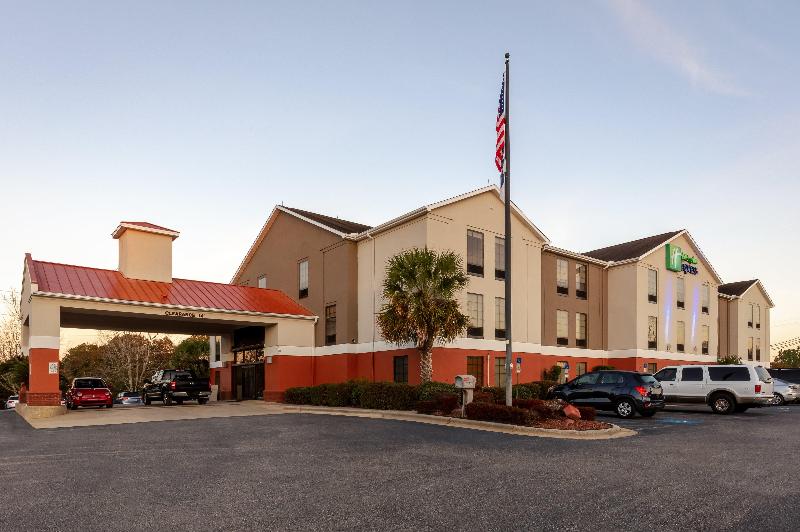 فندق Holiday Inn Express & Suites Milton East I 10, An Ihg