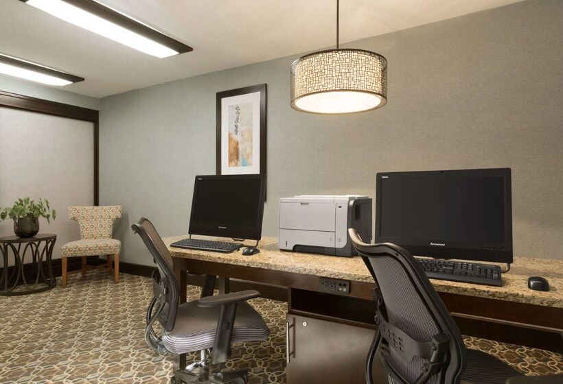 호텔 Homewood Suites Toledo Maumee
