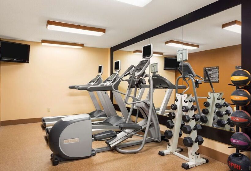 호텔 Homewood Suites Toledo Maumee