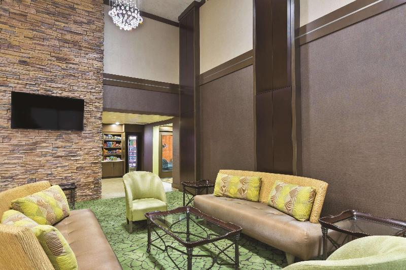 Отель La Quinta Inn By Wyndham Austin North