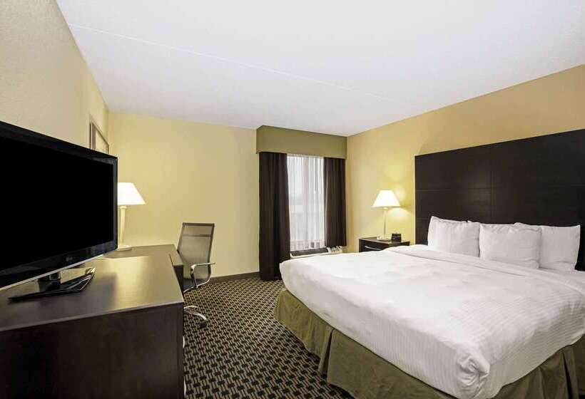 בית מלון כפרי La Quinta Inn & Suites By Wyndham Salina