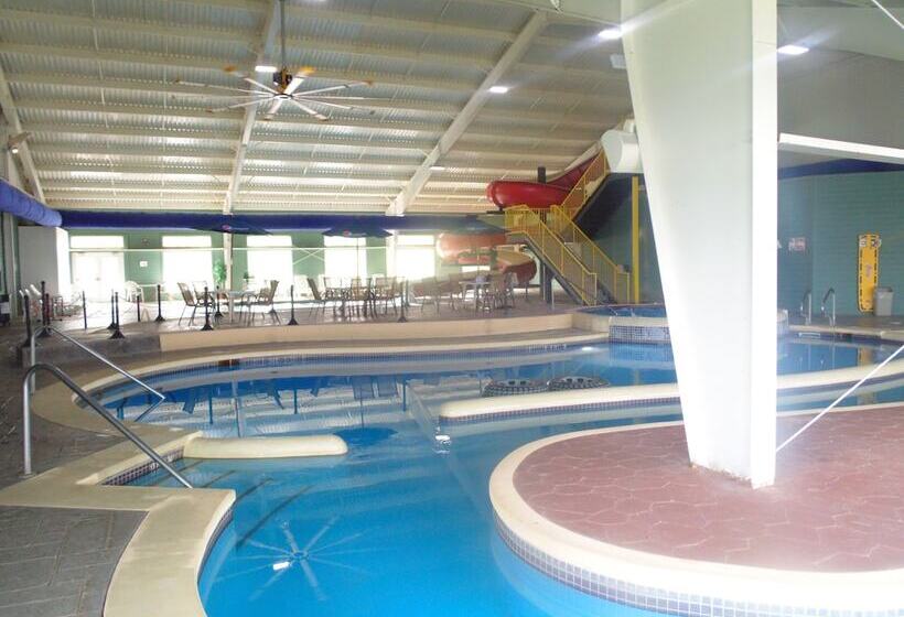 هتل Lakeside Resort & Conference Center