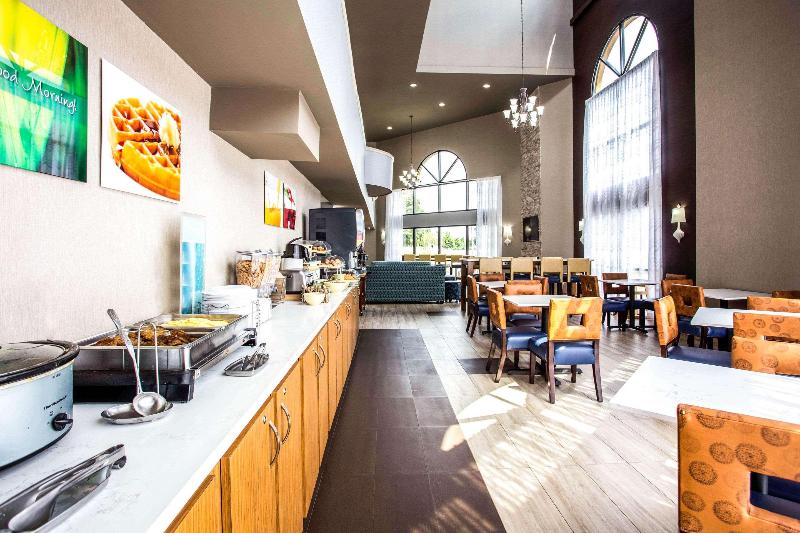 فندق Quality Inn At The Park