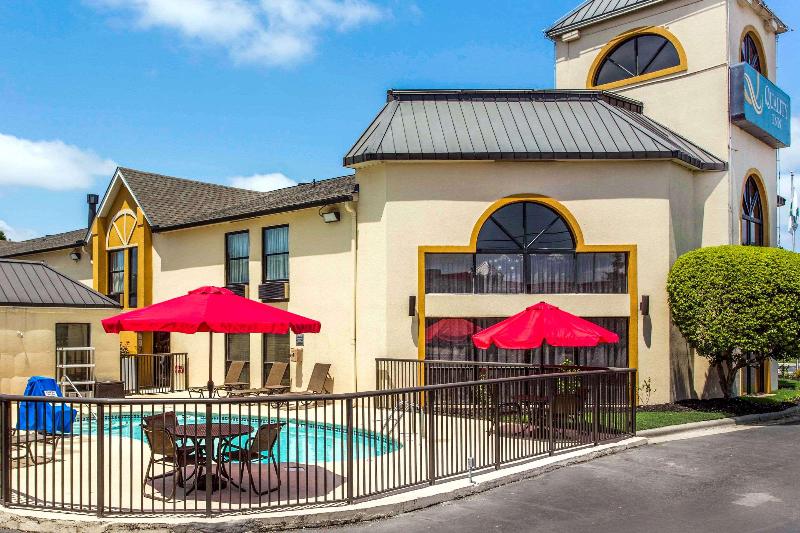 فندق Quality Inn At The Park