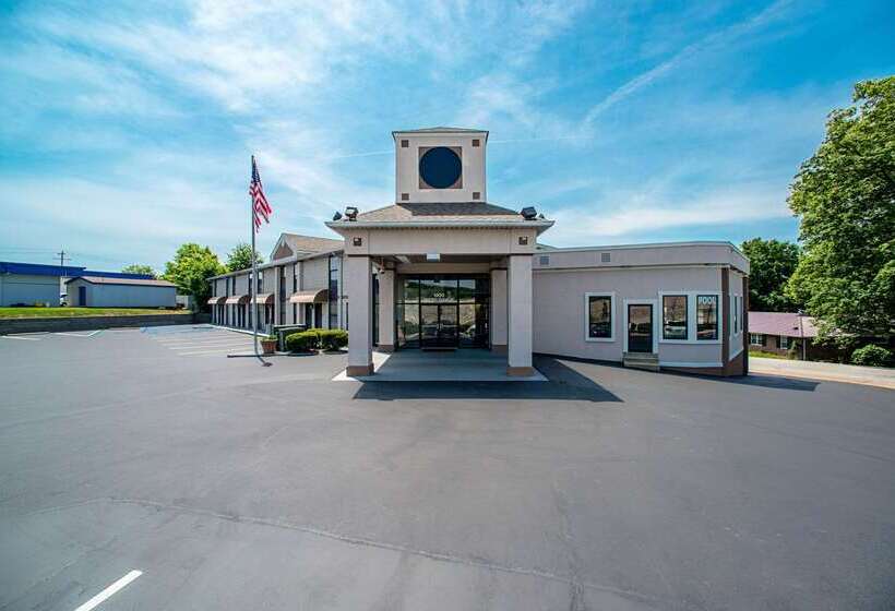 בית מלון כפרי Quality Inn Near Six Flags St. Louis