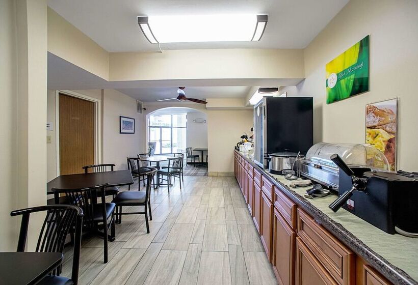 בית מלון כפרי Quality Inn Near Six Flags St. Louis
