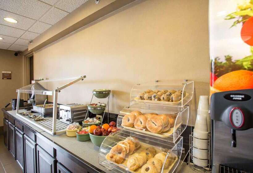 ホテル Quality Inn & Suites Matthews   Charlotte
