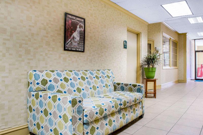 فندق Quality Inn University Area