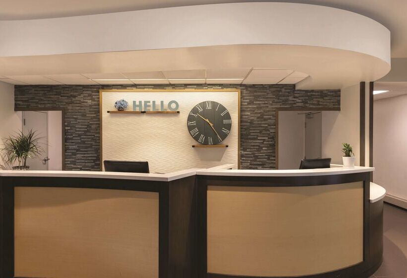 Radisson Hotel Grand Rapids Riverfront