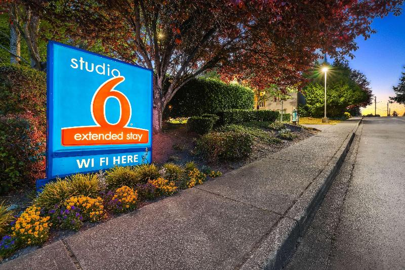 בית מלון כפרי Studio 6 Mountlake Terrace, Wa   Seattle